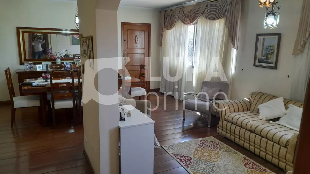 Apartamento à venda com 3 quartos, 135m² - Foto 3