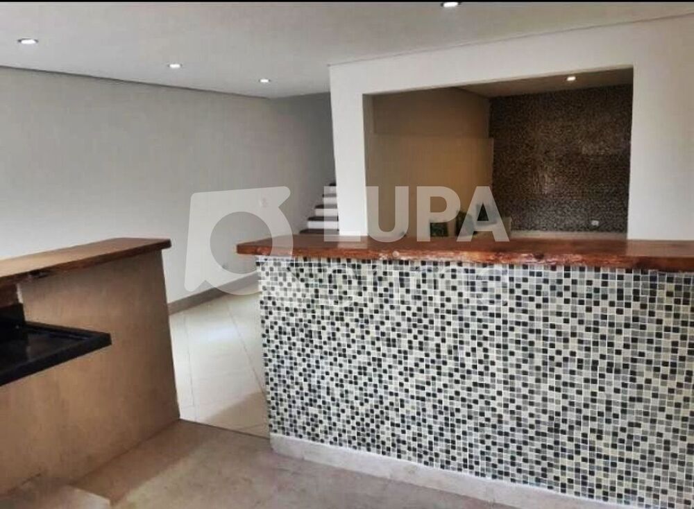 Casa à venda com 3 quartos, 308m² - Foto 11