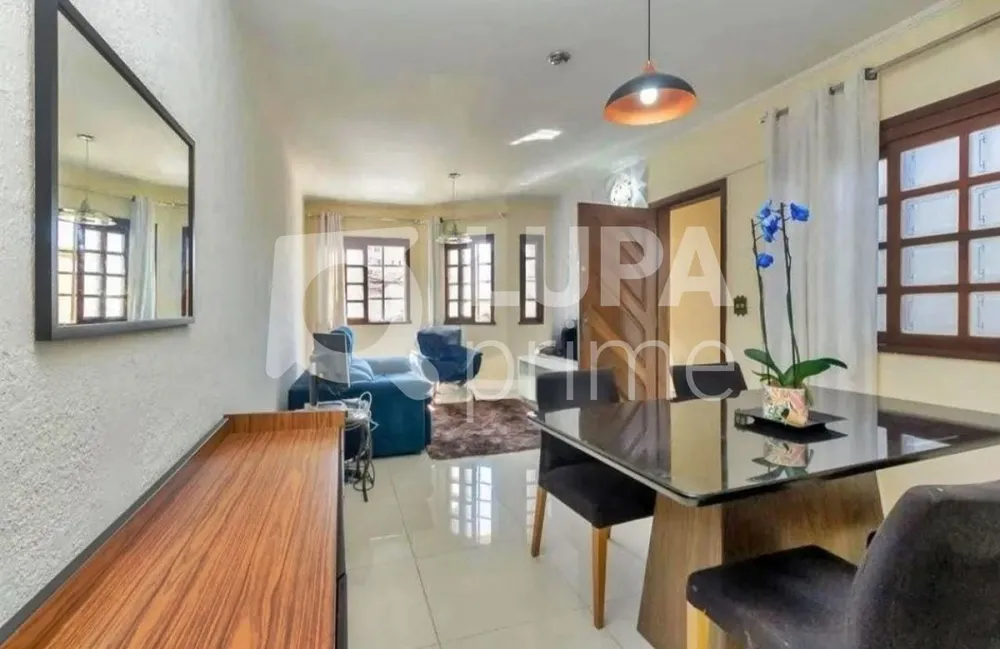 Casa, 3 quartos, 204 m² - Foto 2
