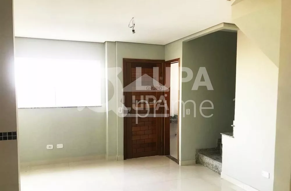 Casa à venda com 3 quartos, 80m² - Foto 1