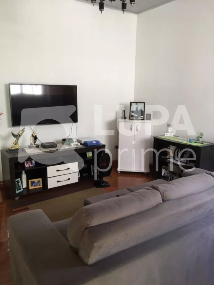 Casa à venda com 2 quartos, 90m² - Foto 4