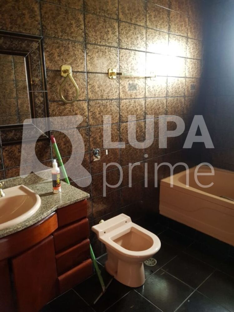Casa para alugar com 5 quartos, 400m² - Foto 8