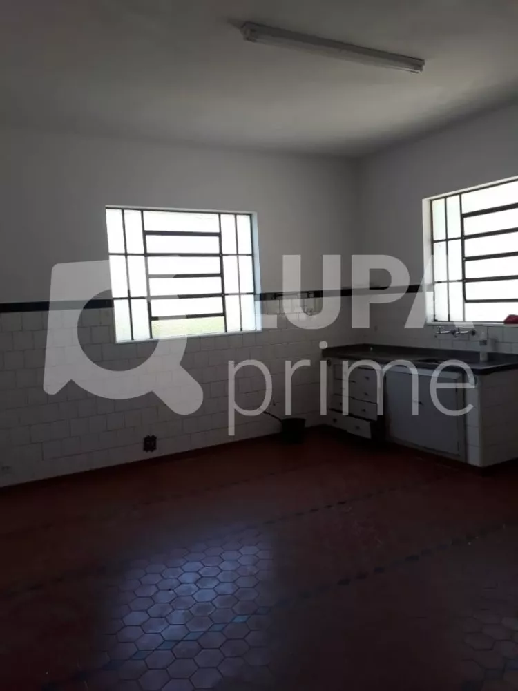 Casa à venda com 2 quartos, 100m² - Foto 4