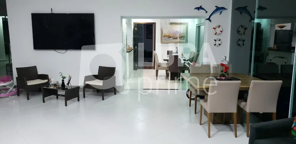 Casa, 3 quartos, 450 m² - Foto 2