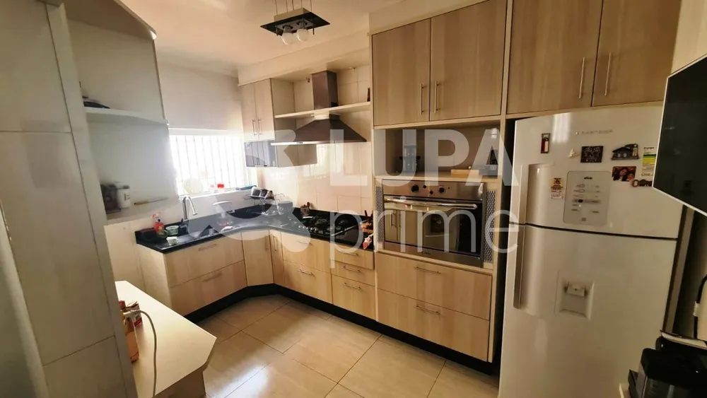 Casa, 3 quartos, 217 m² - Foto 15