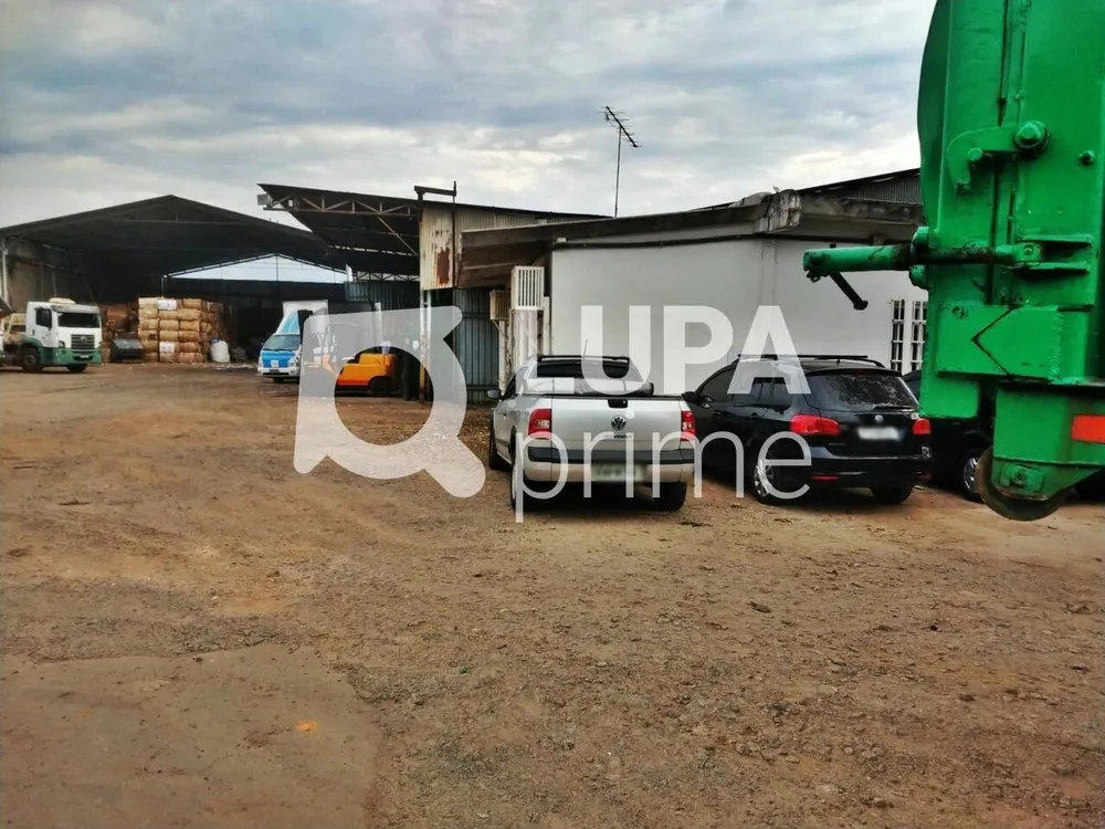 Depósito-Galpão, 856 m² - Foto 1
