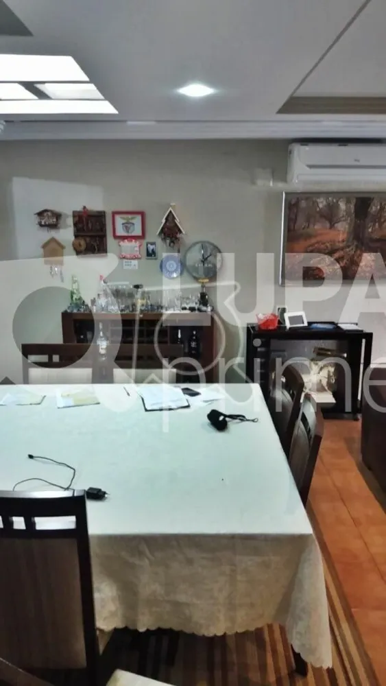 Casa, 4 quartos, 180 m² - Foto 2