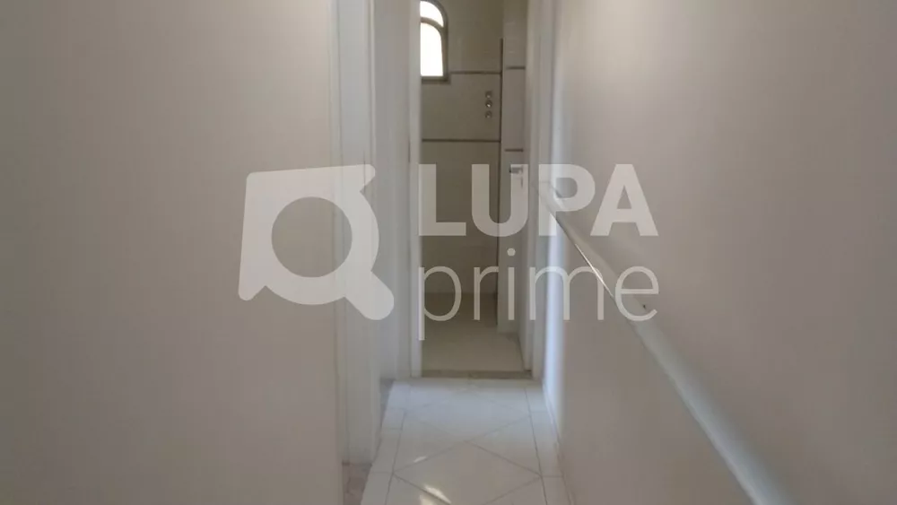 Apartamento à venda com 2 quartos, 70m² - Foto 2