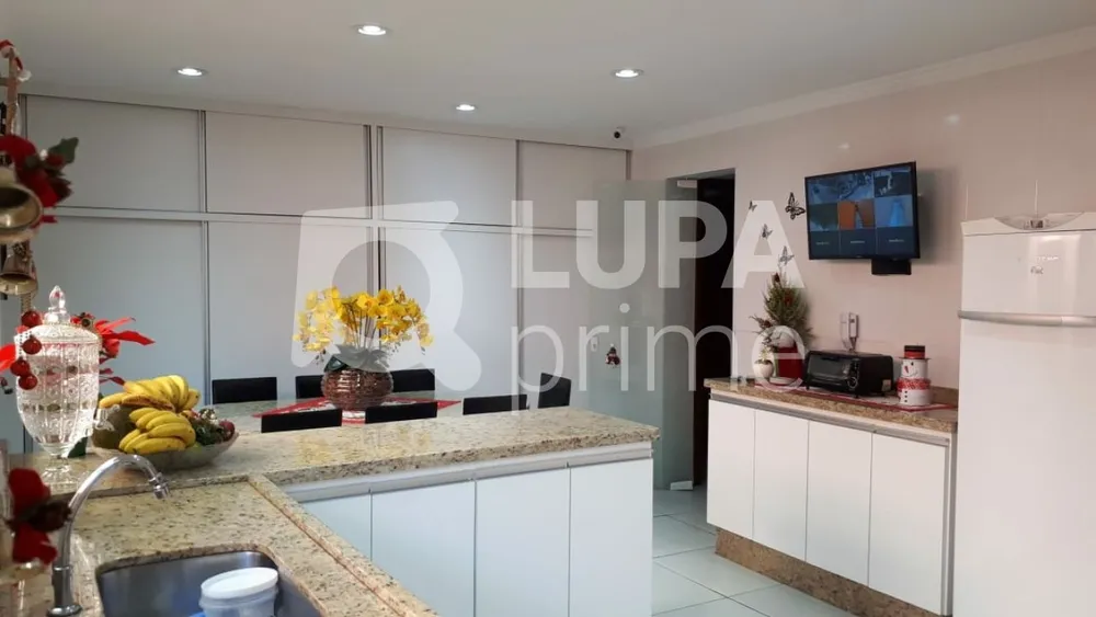 Casa, 8 quartos, 360 m² - Foto 2