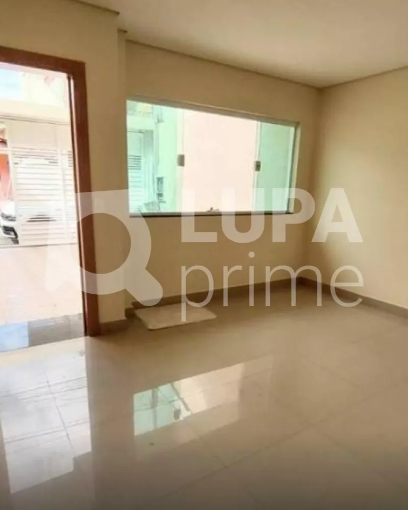 Casa à venda com 3 quartos, 120m² - Foto 2