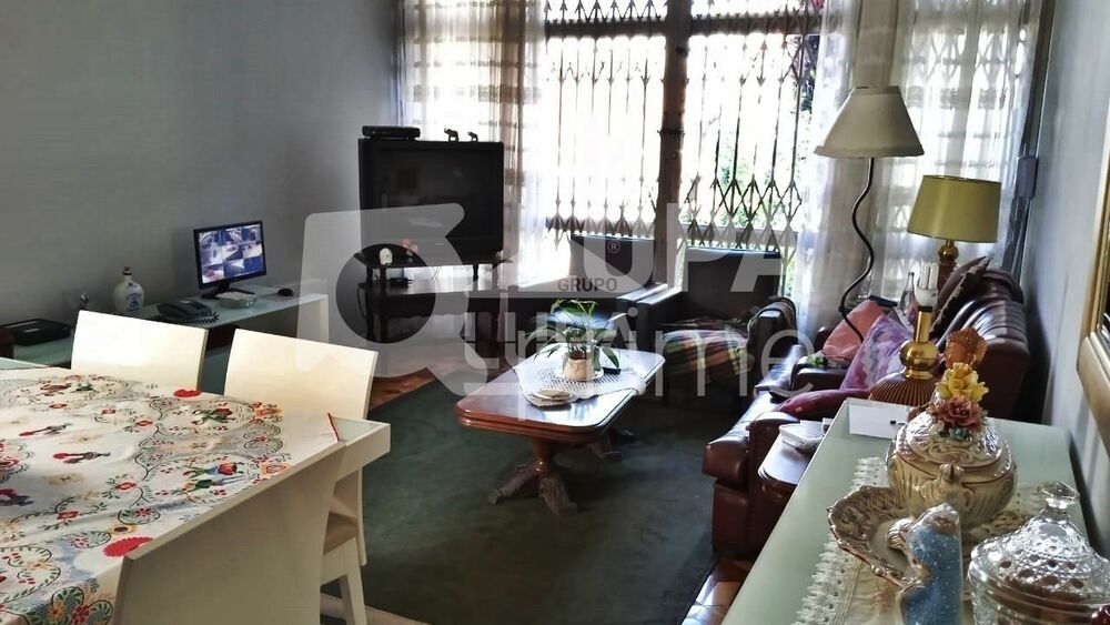 Casa, 5 quartos, 223 m² - Foto 1