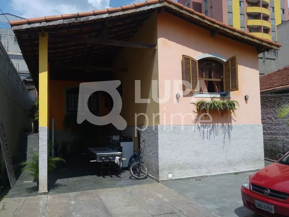 Casa à venda com 2 quartos, 150m² - Foto 2