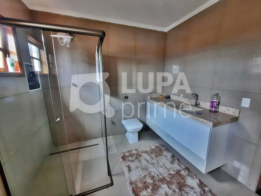Casa, 3 quartos, 250 m² - Foto 9
