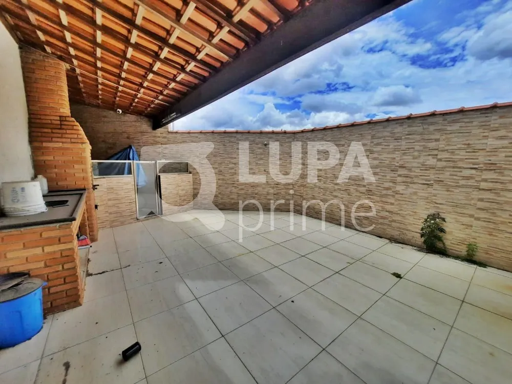 Casa, 3 quartos, 250 m² - Foto 12