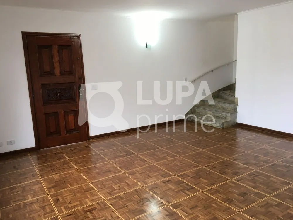 Casa, 3 quartos, 240 m² - Foto 1