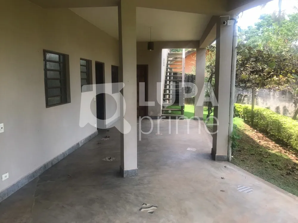 Casa, 4 quartos, 358 m² - Foto 1