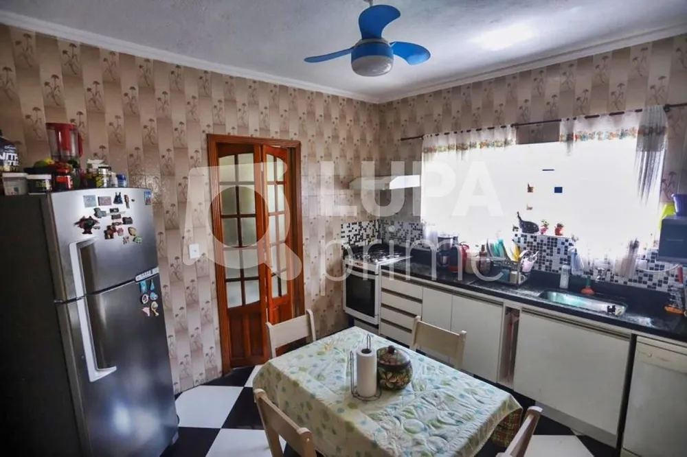 Casa, 4 quartos, 180 m² - Foto 2