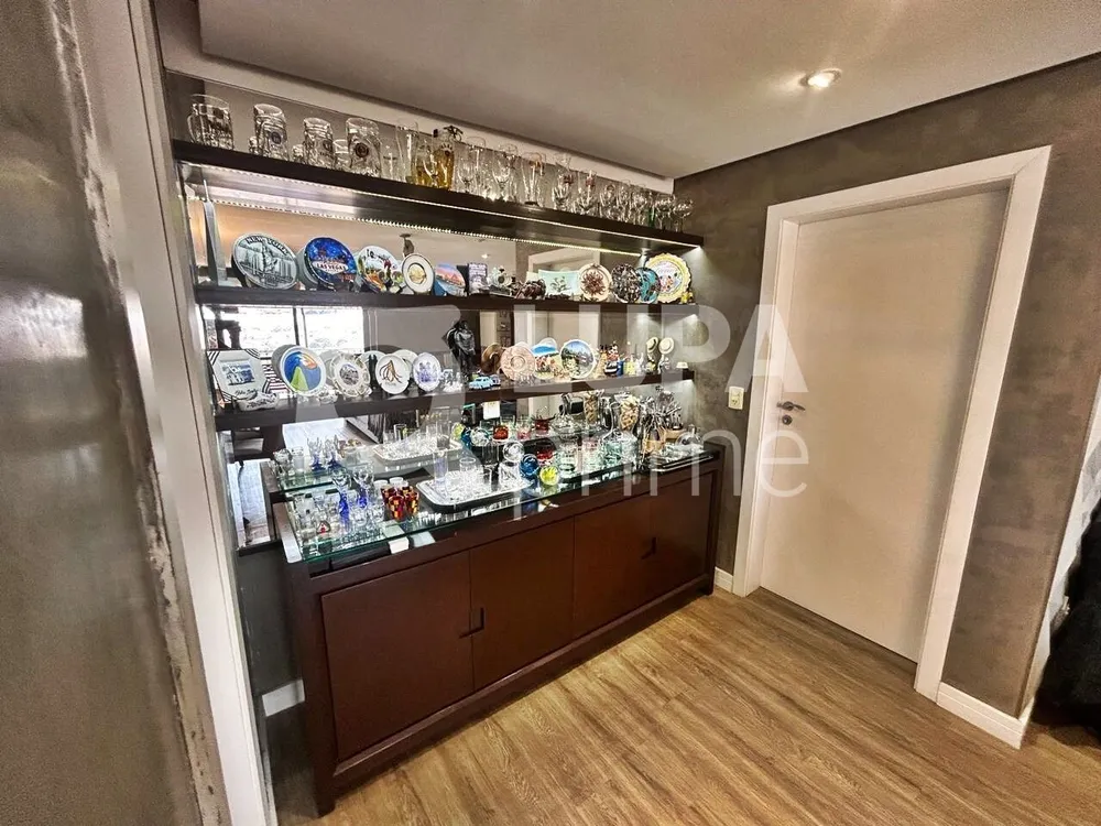 Apartamento, 3 quartos, 272 m² - Foto 9