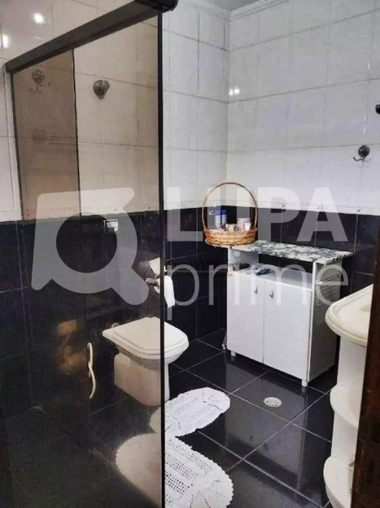 Casa à venda com 3 quartos, 450m² - Foto 4