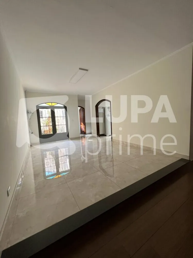 Casa, 3 quartos, 162 m² - Foto 2