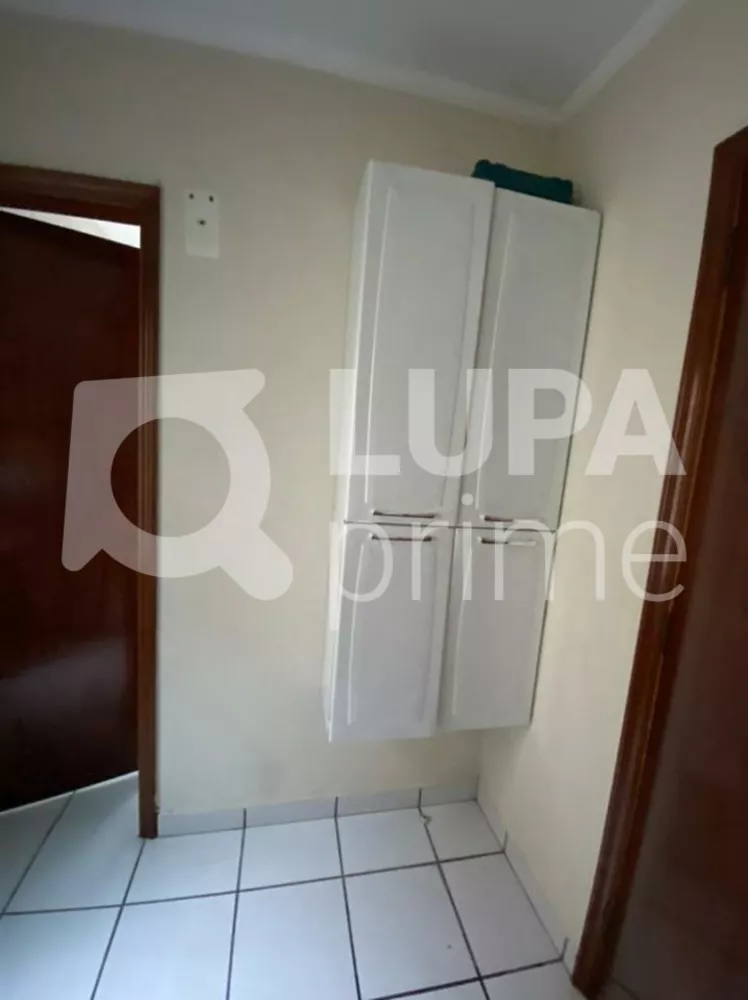 Casa à venda com 3 quartos, 245m² - Foto 19