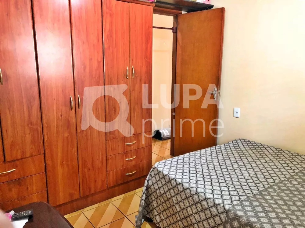 Casa à venda com 5 quartos, 240m² - Foto 5