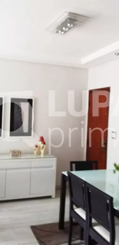 Apartamento à venda com 3 quartos, 106m² - Foto 3