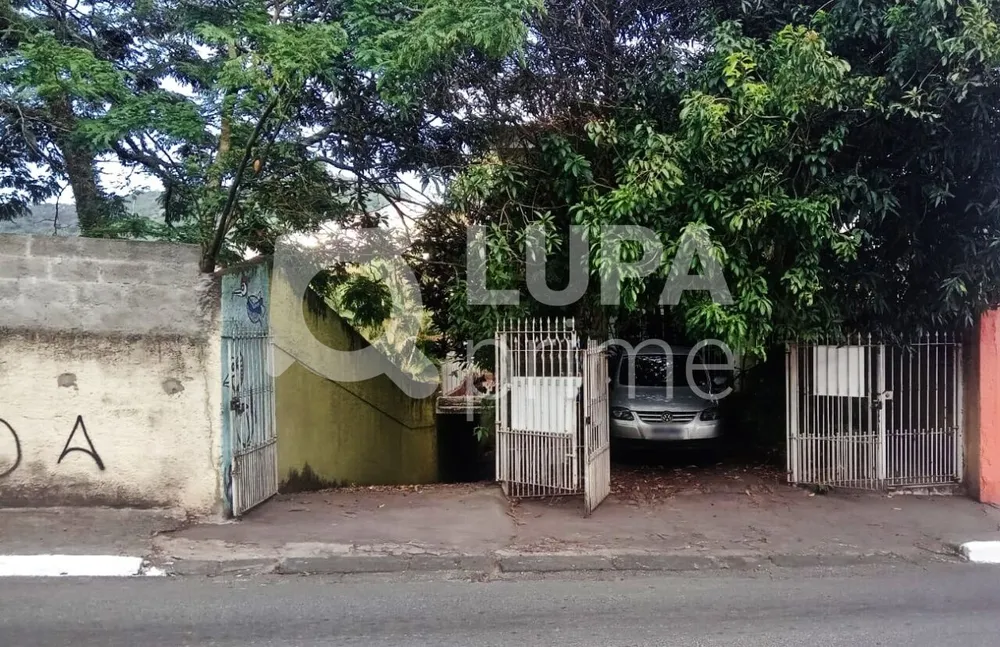 Casa, 3 quartos, 240 m² - Foto 1