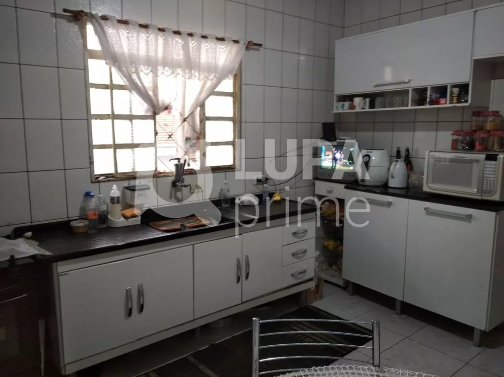 Casa à venda com 4 quartos, 280m² - Foto 5