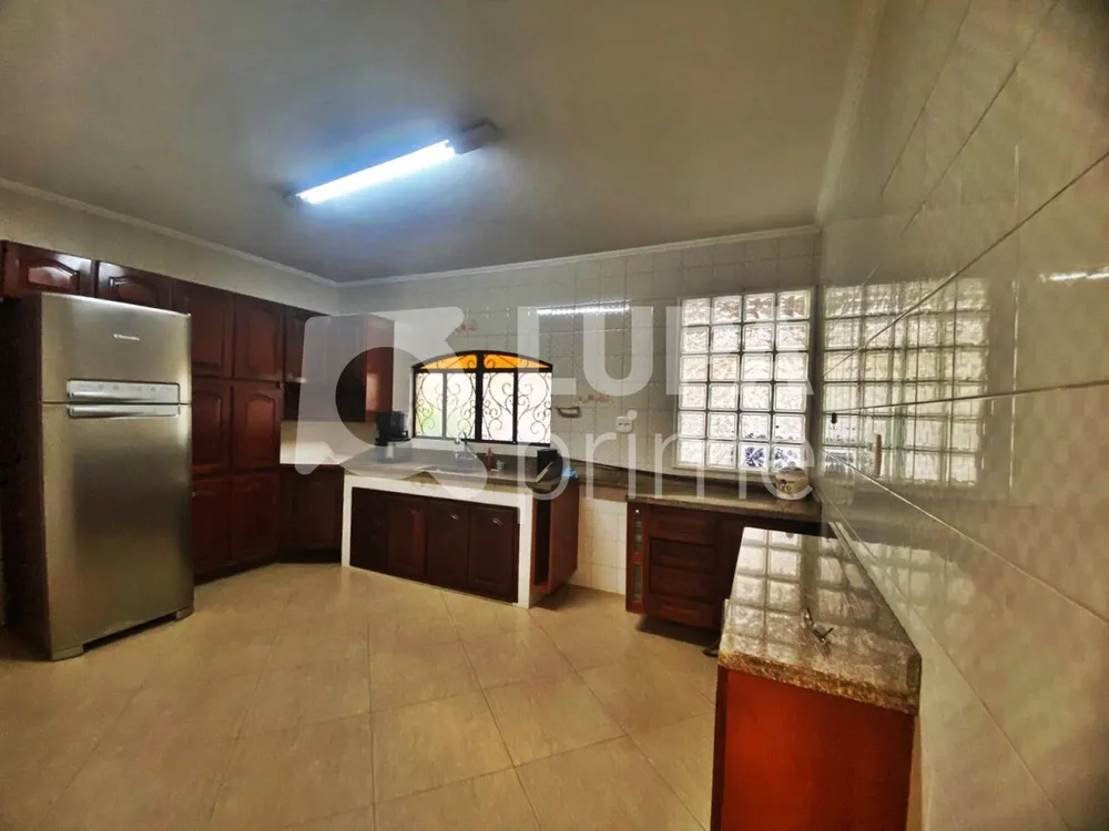 Casa, 6 quartos, 320 m² - Foto 2