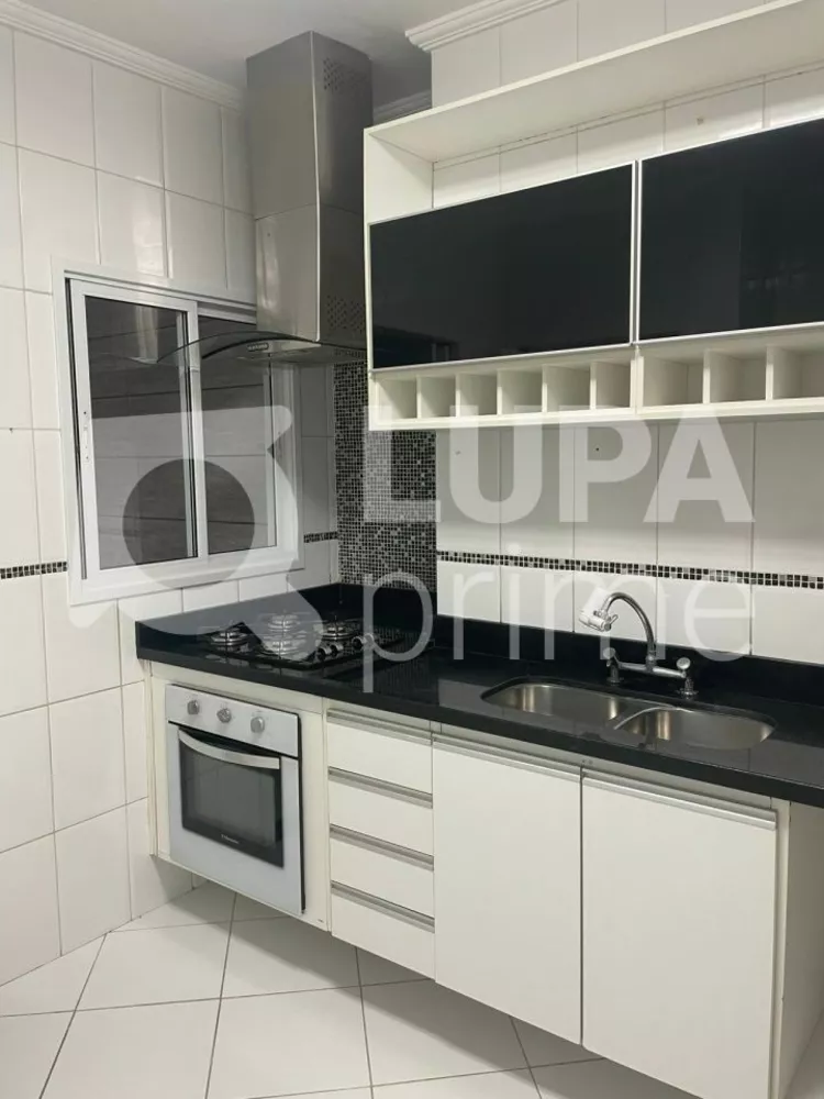 Casa à venda com 3 quartos, 185m² - Foto 3