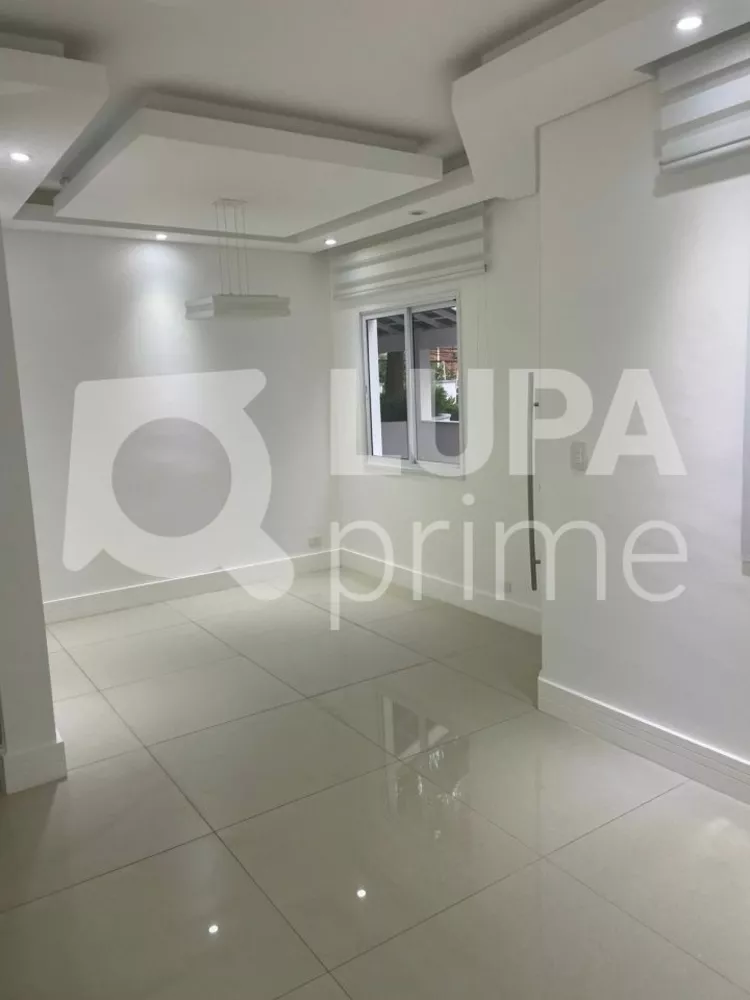 Casa à venda com 3 quartos, 185m² - Foto 1