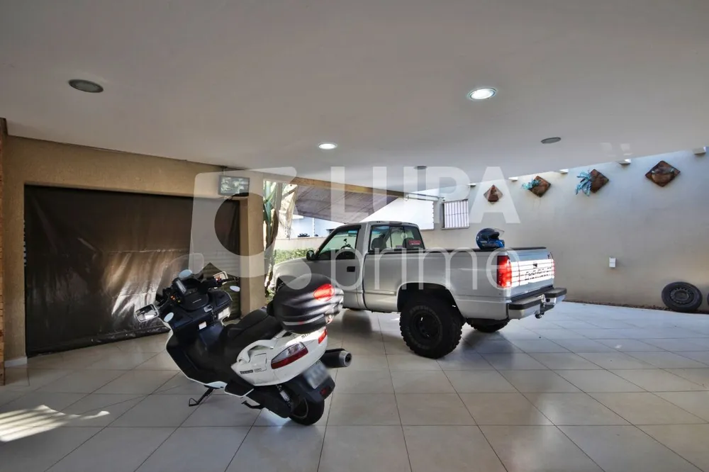 Casa, 3 quartos, 679 m² - Foto 1