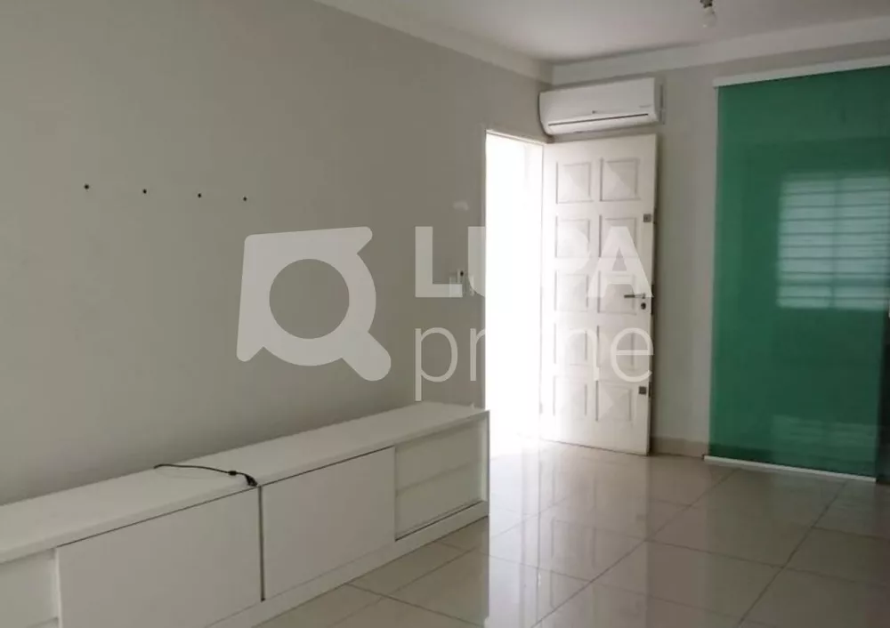 Casa à venda com 3 quartos, 180m² - Foto 4