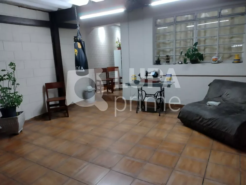 Casa à venda com 3 quartos, 89m² - Foto 3