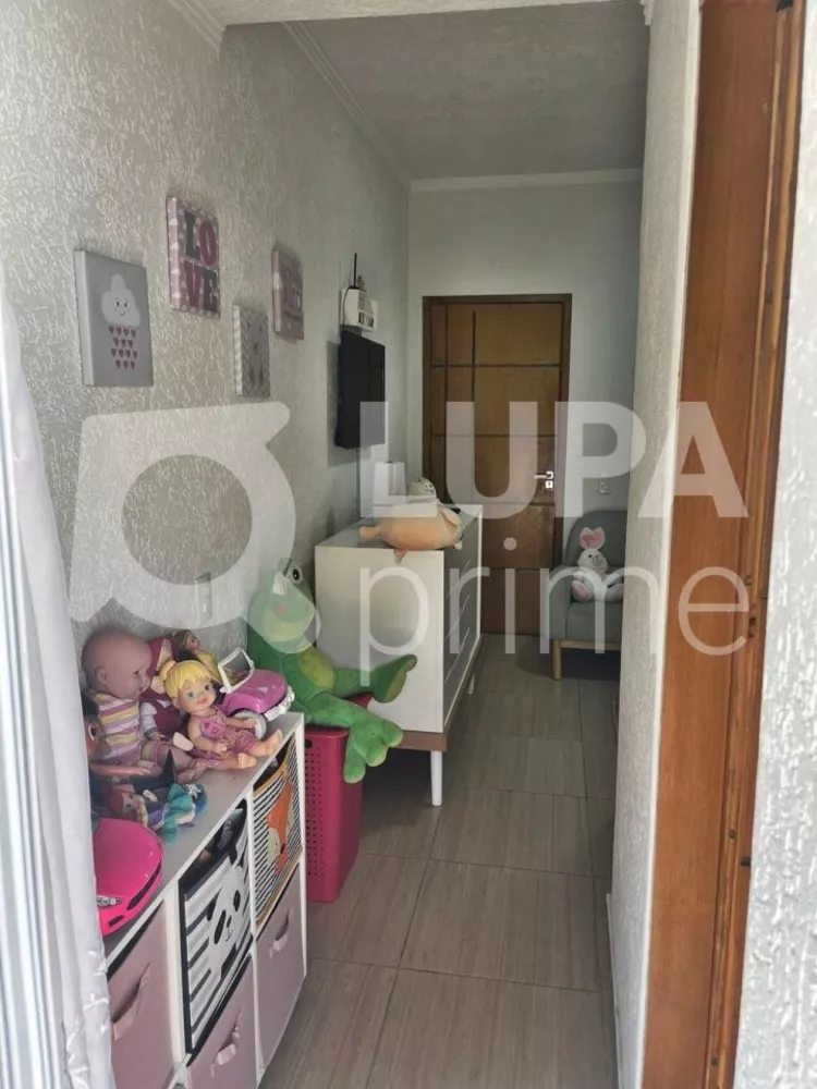 Casa à venda com 2 quartos, 80m² - Foto 7