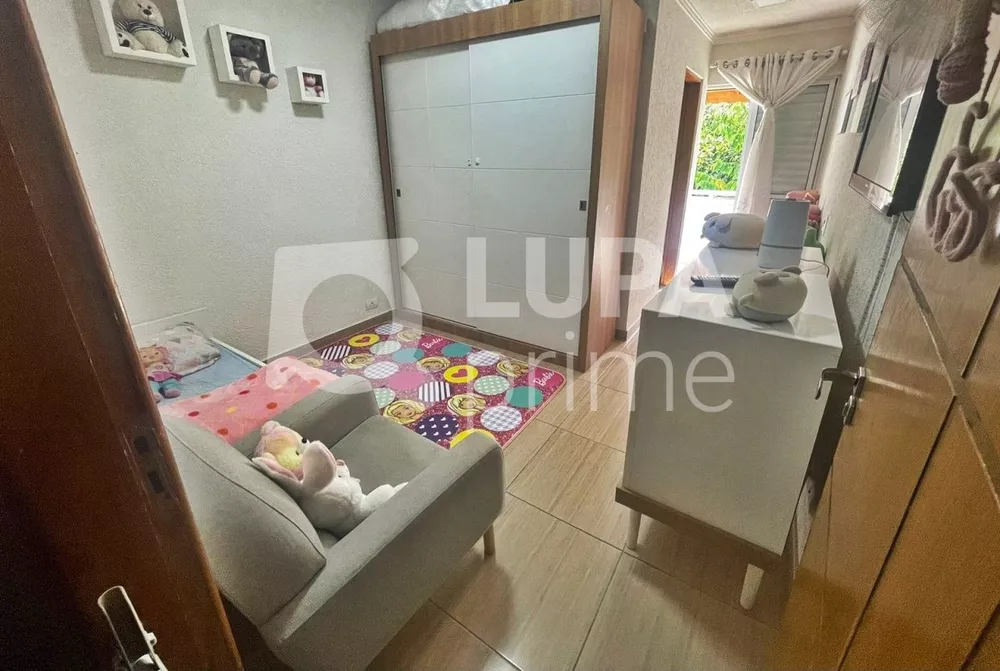 Casa à venda com 2 quartos, 80m² - Foto 5