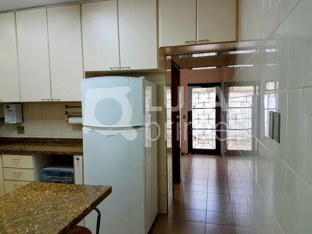 Casa, 3 quartos, 215 m² - Foto 11