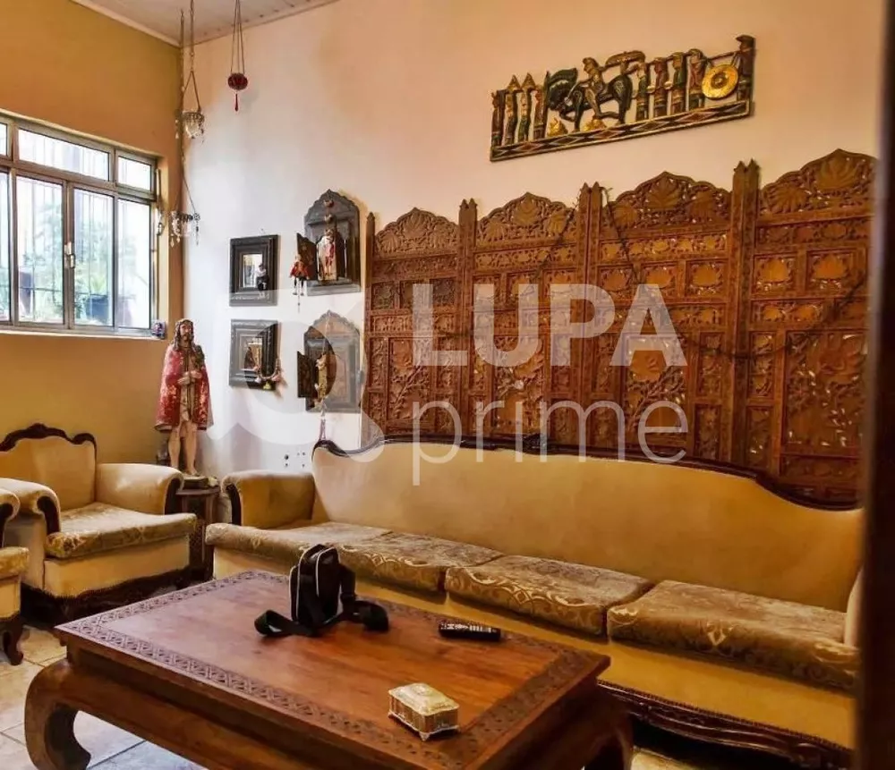 Casa à venda com 2 quartos, 70m² - Foto 1