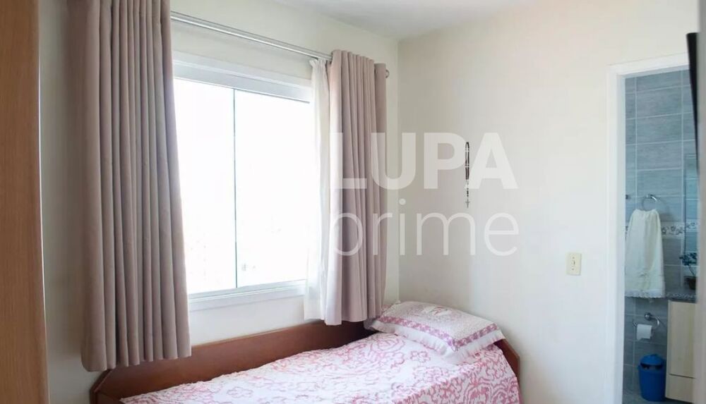 Casa, 3 quartos, 228 m² - Foto 2