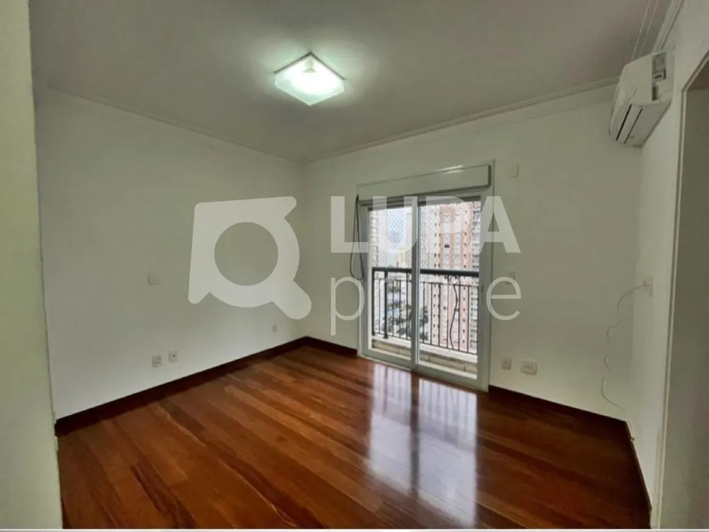 Apartamento, 4 quartos, 226 m² - Foto 2