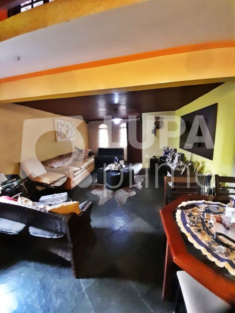Casa, 8 quartos, 383 m² - Foto 2