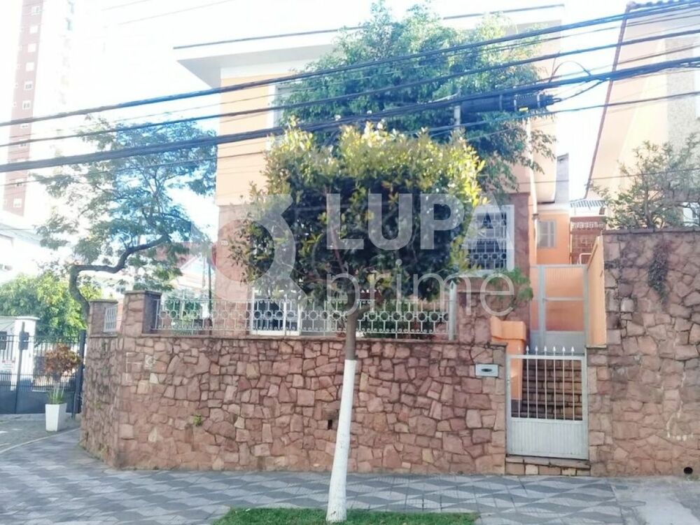 Casa à venda com 4 quartos, 293m² - Foto 1