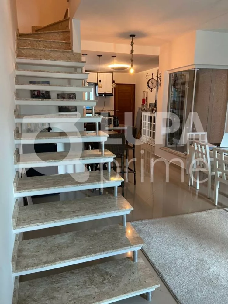 Casa à venda com 3 quartos, 180m² - Foto 2