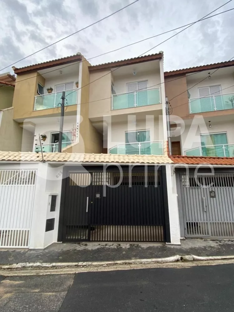 Casa à venda com 3 quartos, 180m² - Foto 1