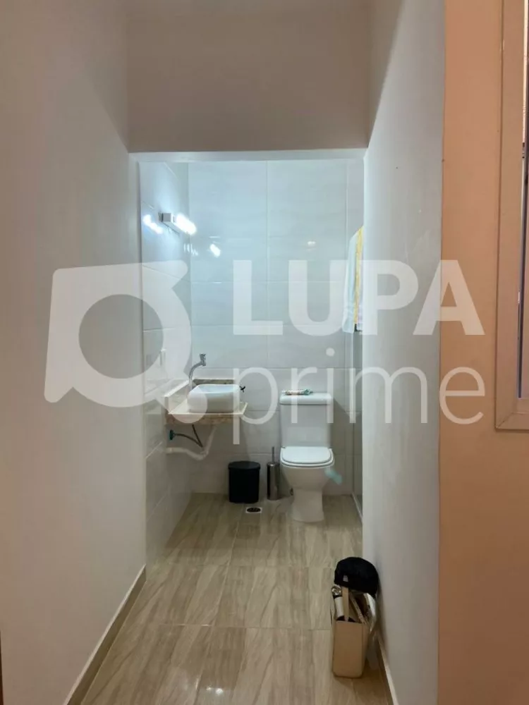 Casa à venda com 3 quartos, 180m² - Foto 26