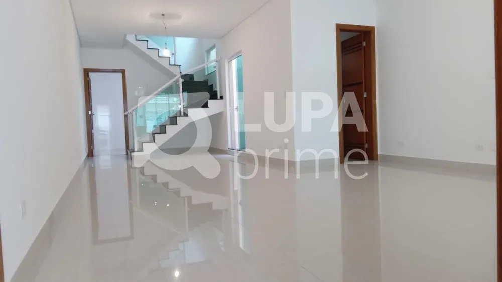 Casa, 3 quartos, 170 m² - Foto 1