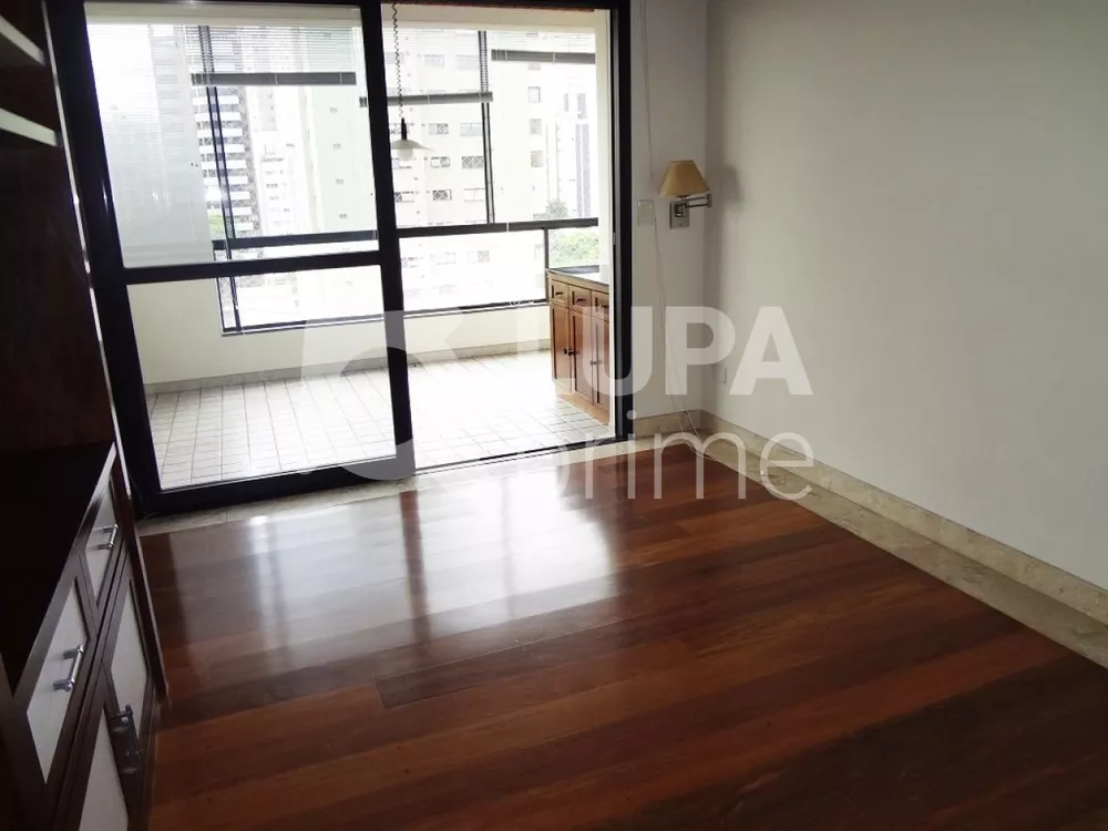 Apartamento à venda com 3 quartos, 460m² - Foto 1