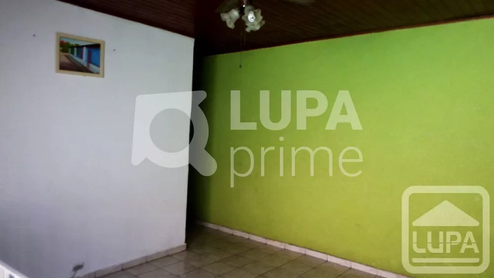 Casa à venda com 2 quartos, 150m² - Foto 2