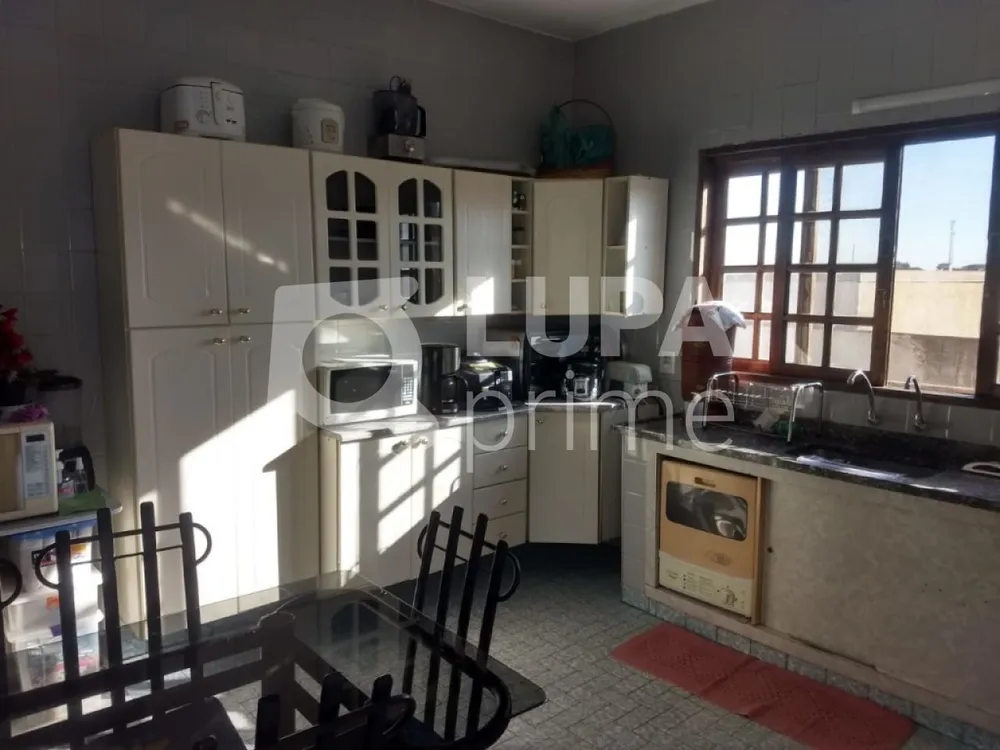 Casa, 4 quartos, 260 m² - Foto 3